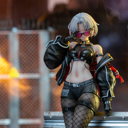 [Bonus Included] Goddess of Victory: Nikke Drake: Villain Racer Deluxe Edition (Figure)