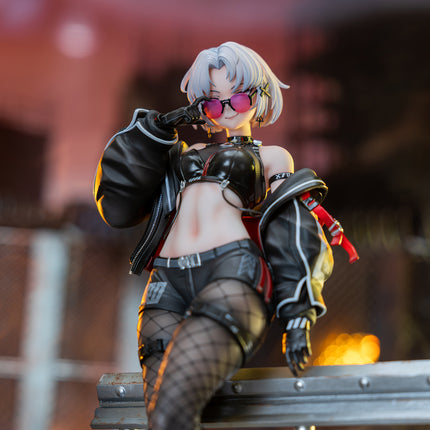 [Bonus Included] Goddess of Victory: Nikke Drake: Villain Racer Deluxe Edition (Figure)