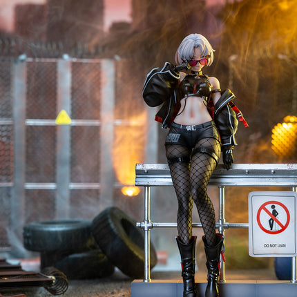 [Bonus Included] Goddess of Victory: Nikke Drake: Villain Racer Deluxe Edition (Figure)